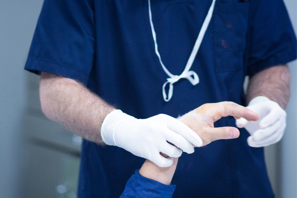 Solo quindici minuti per l’intervento al Tunnel Carpale