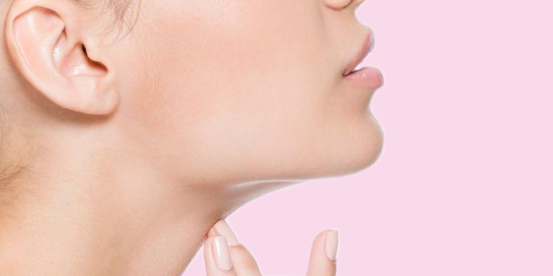 Come eliminare l’odioso sottomento rilassato Come eliminare l’odioso sottomento rilassato